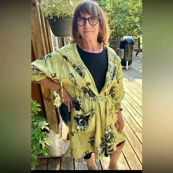 Chartreuse Linen Open Front Kimono/ Wrap Floral Print. A summer gem. - Picture 3 of 9